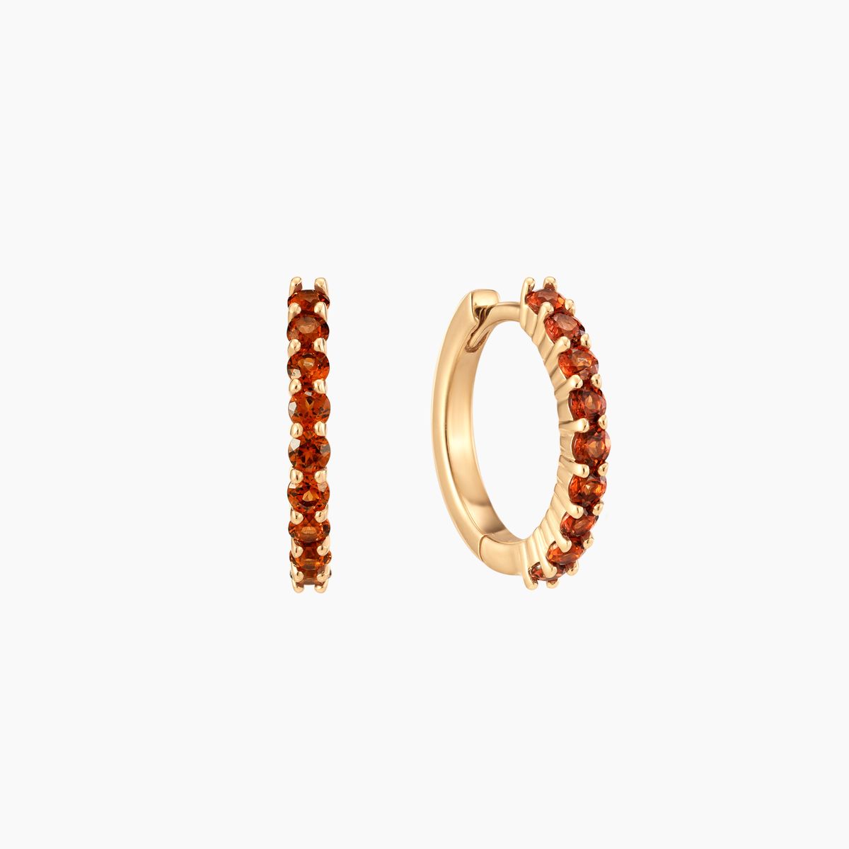 Aro de oro amarillo de 14 quilates con piedra de nacimiento de granate de enero