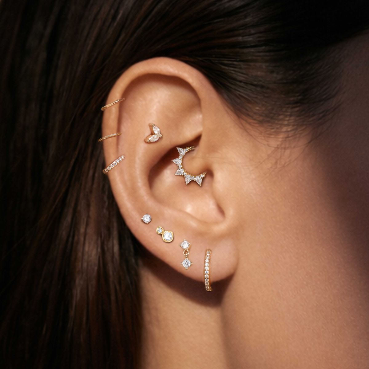 14K Yellow Gold Seamless Hoop · Clicker Design