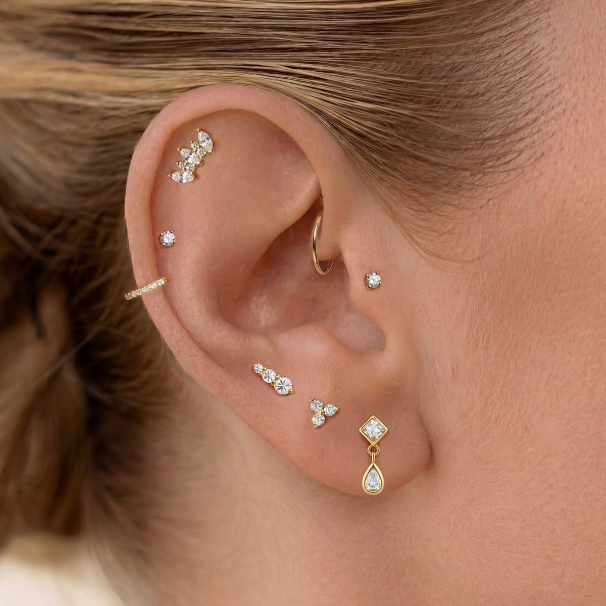 Aunyra- 14K Yellow Gold Seamless Hoop � Clicker Design