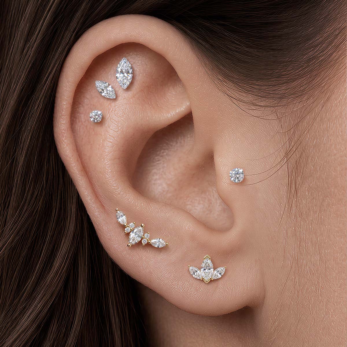 AERÉ™ orecchino flatback cluster marquise in oro massiccio 14K e perno in oro massiccio